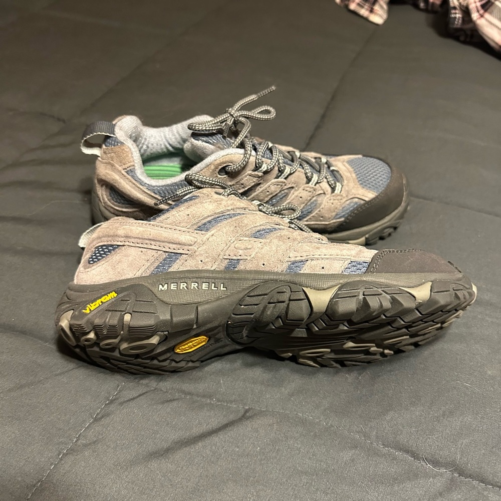 Merrell Gray and Blue Lace-Up Boots - Picture 2 of 4